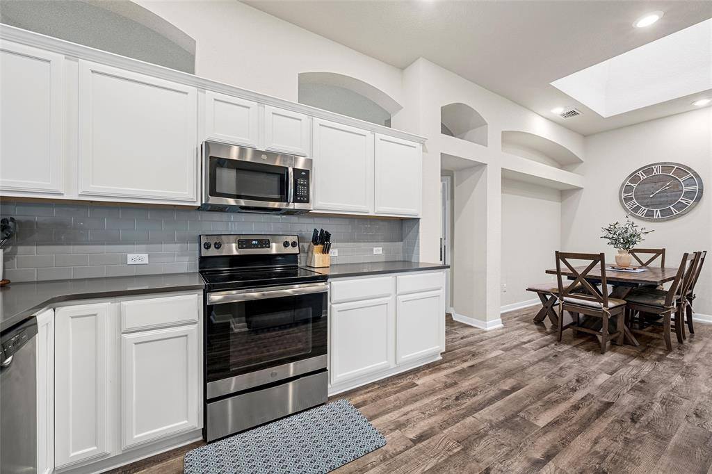 3017 Gilchrist Drive, Lorena, TX 76655