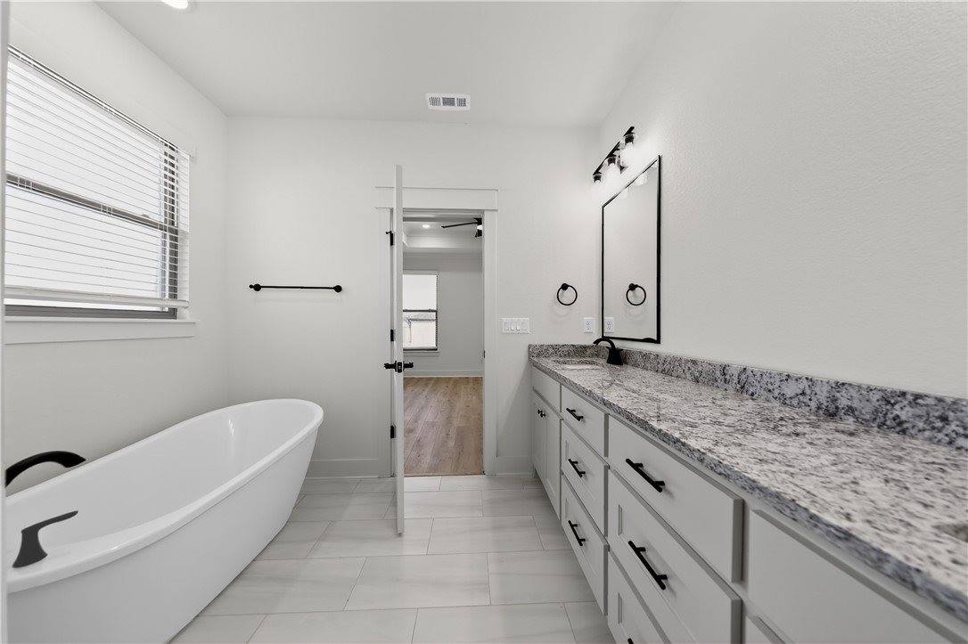 7820 Scenic Valley Avenue, Springdale, AR 72762