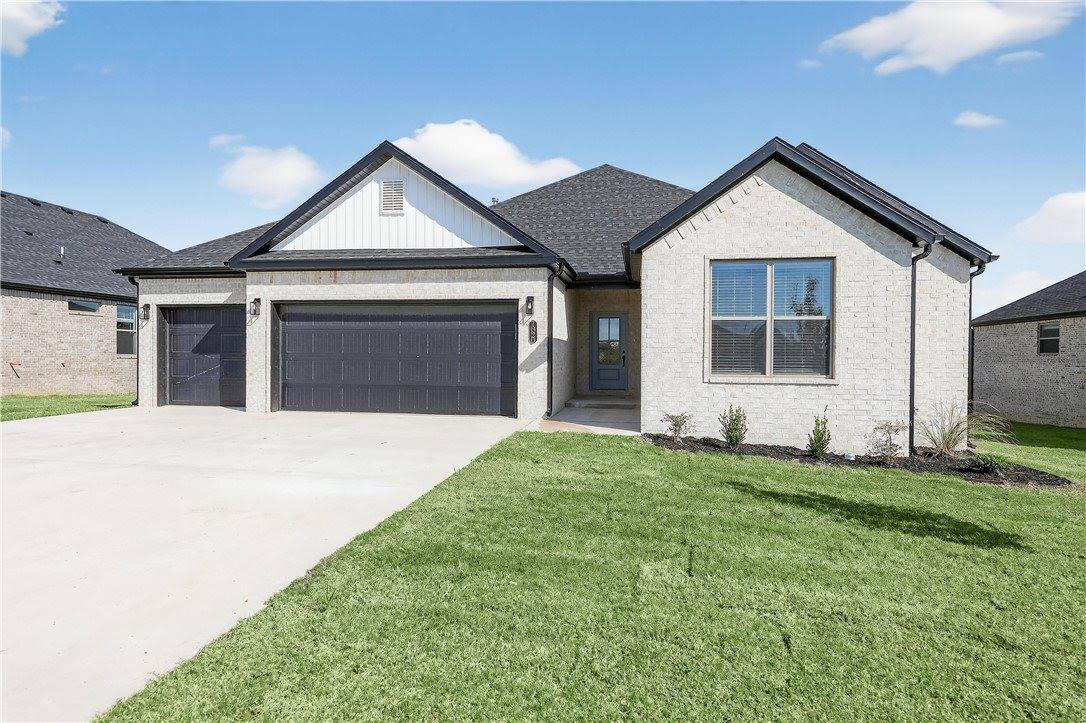 7820 Scenic Valley Avenue, Springdale, AR 72762