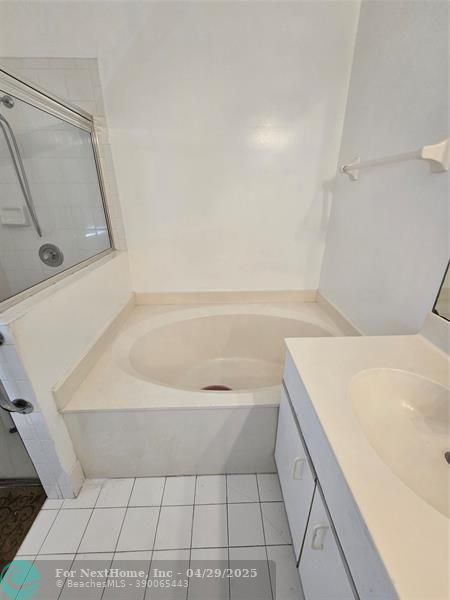 16226 NW 19th St, Pembroke Pines, FL 33028