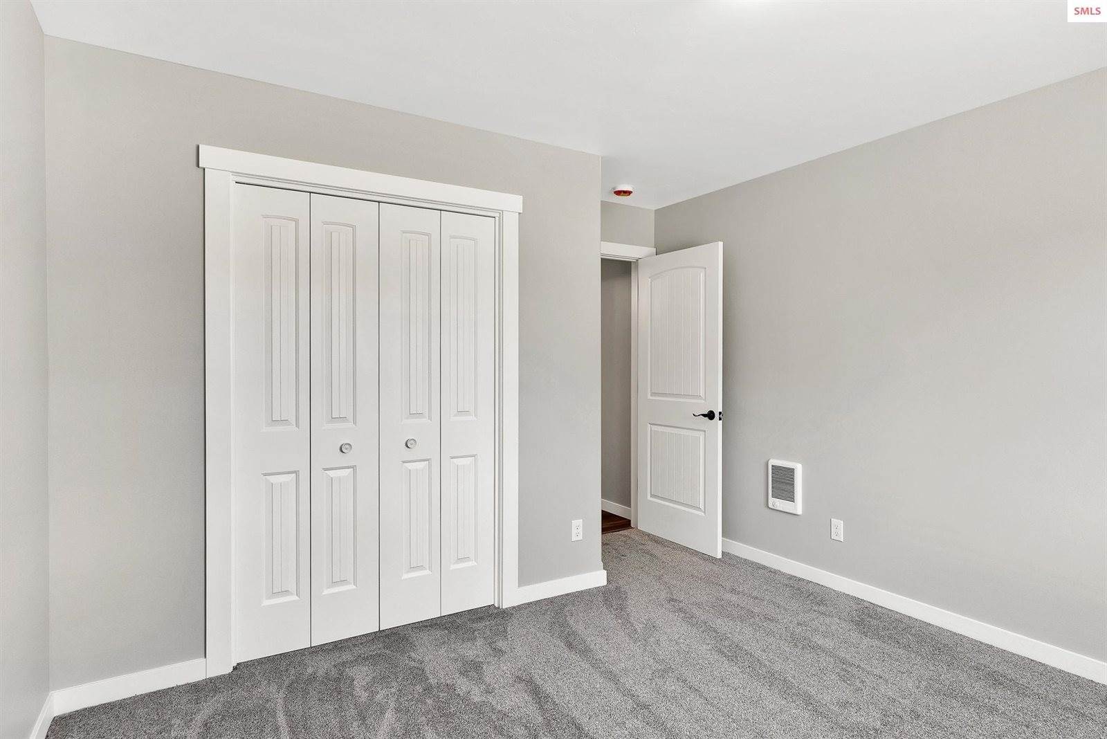 69 Pomelo Pl, Moyie Springs, ID 83845