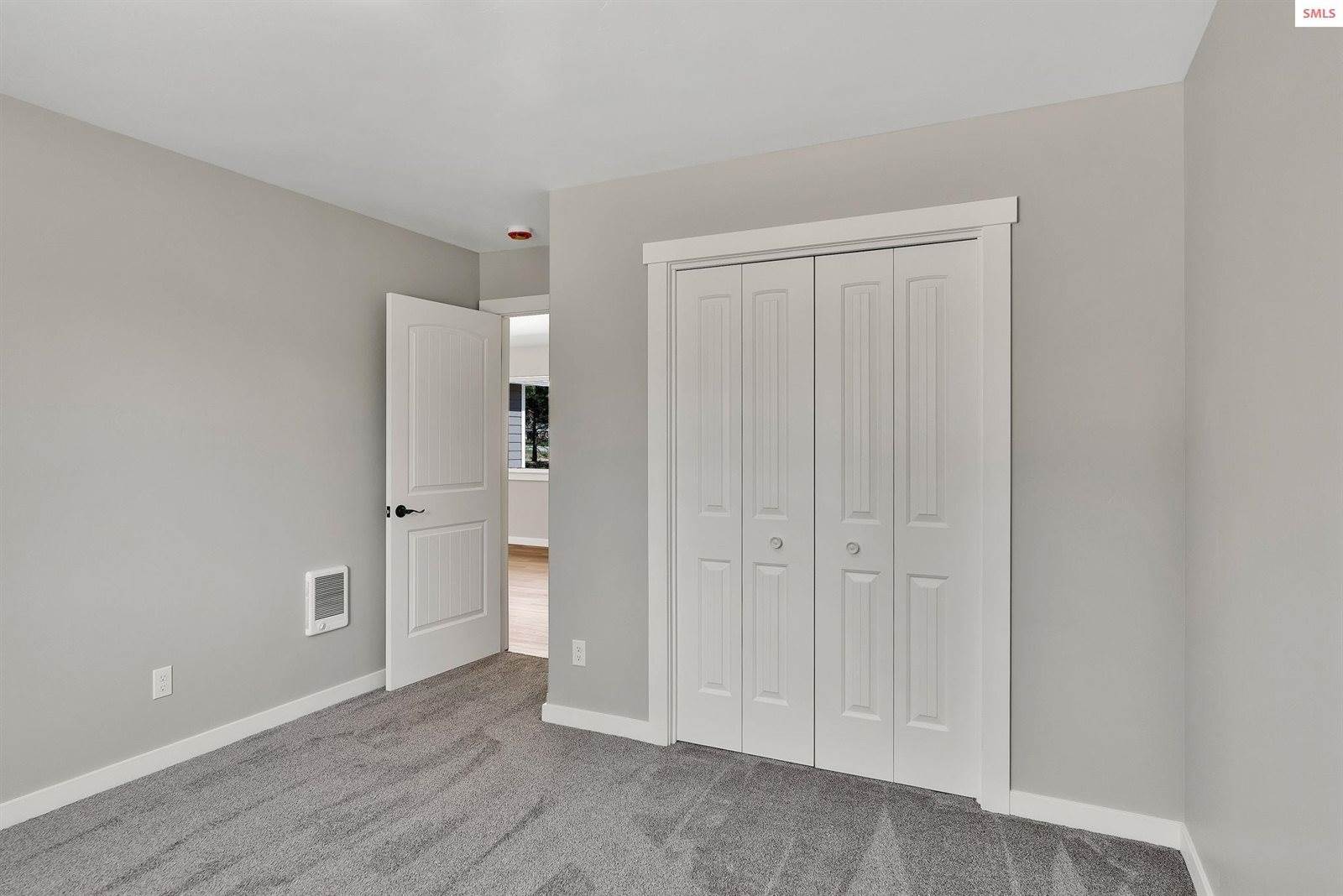 69 Pomelo Pl, Moyie Springs, ID 83845