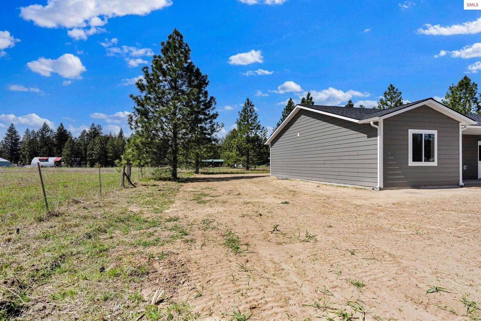 69 Pomelo Pl, Moyie Springs, ID 83845