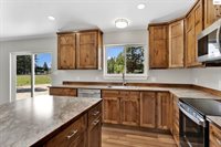 69 Pomelo Pl, Moyie Springs, ID 83845