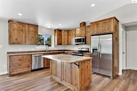 69 Pomelo Pl, Moyie Springs, ID 83845