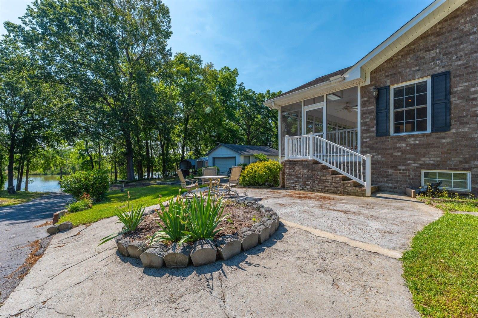 141 Stoudenmire Drive, Cameron, SC 29030