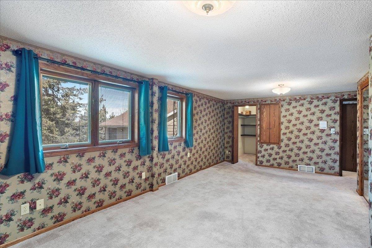 801 W Mc Millan Street, Marshfield, WI 54449