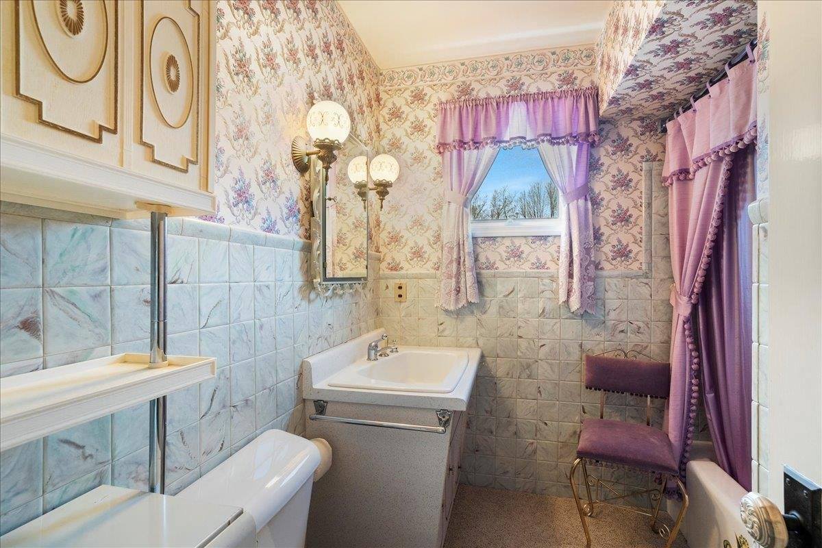 801 W Mc Millan Street, Marshfield, WI 54449