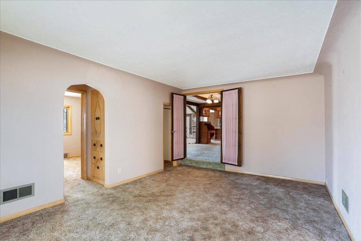 801 W Mc Millan Street, Marshfield, WI 54449