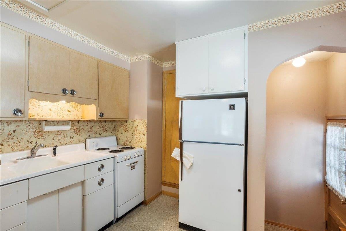 801 W Mc Millan Street, Marshfield, WI 54449