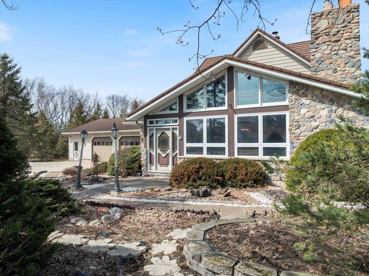 801 W Mc Millan Street, Marshfield, WI 54449