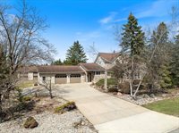 801 W Mc Millan Street, Marshfield, WI 54449