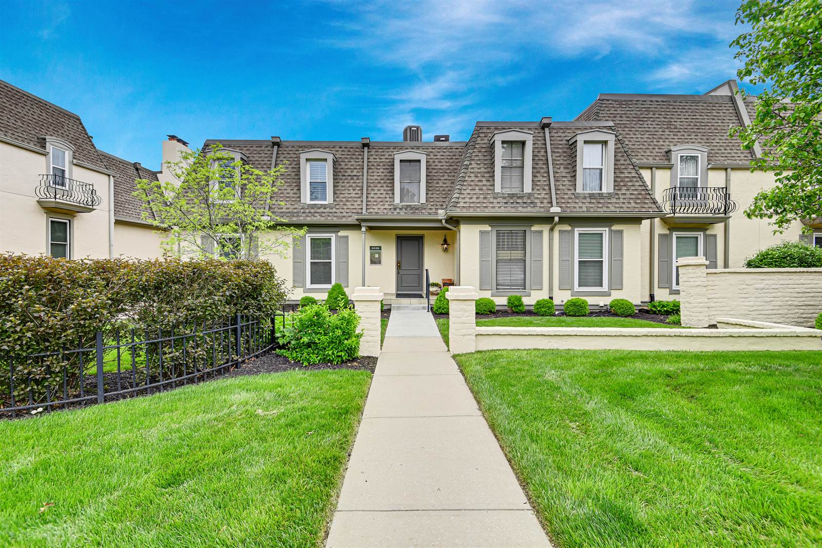 6638 W 109th Street, Unit #B, Overland Park, KS 66211