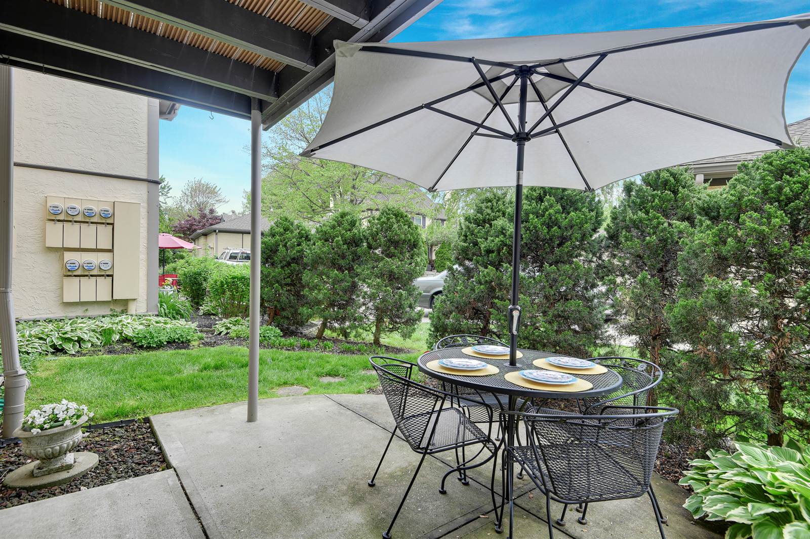 6638 W 109th Street, Unit #B, Overland Park, KS 66211