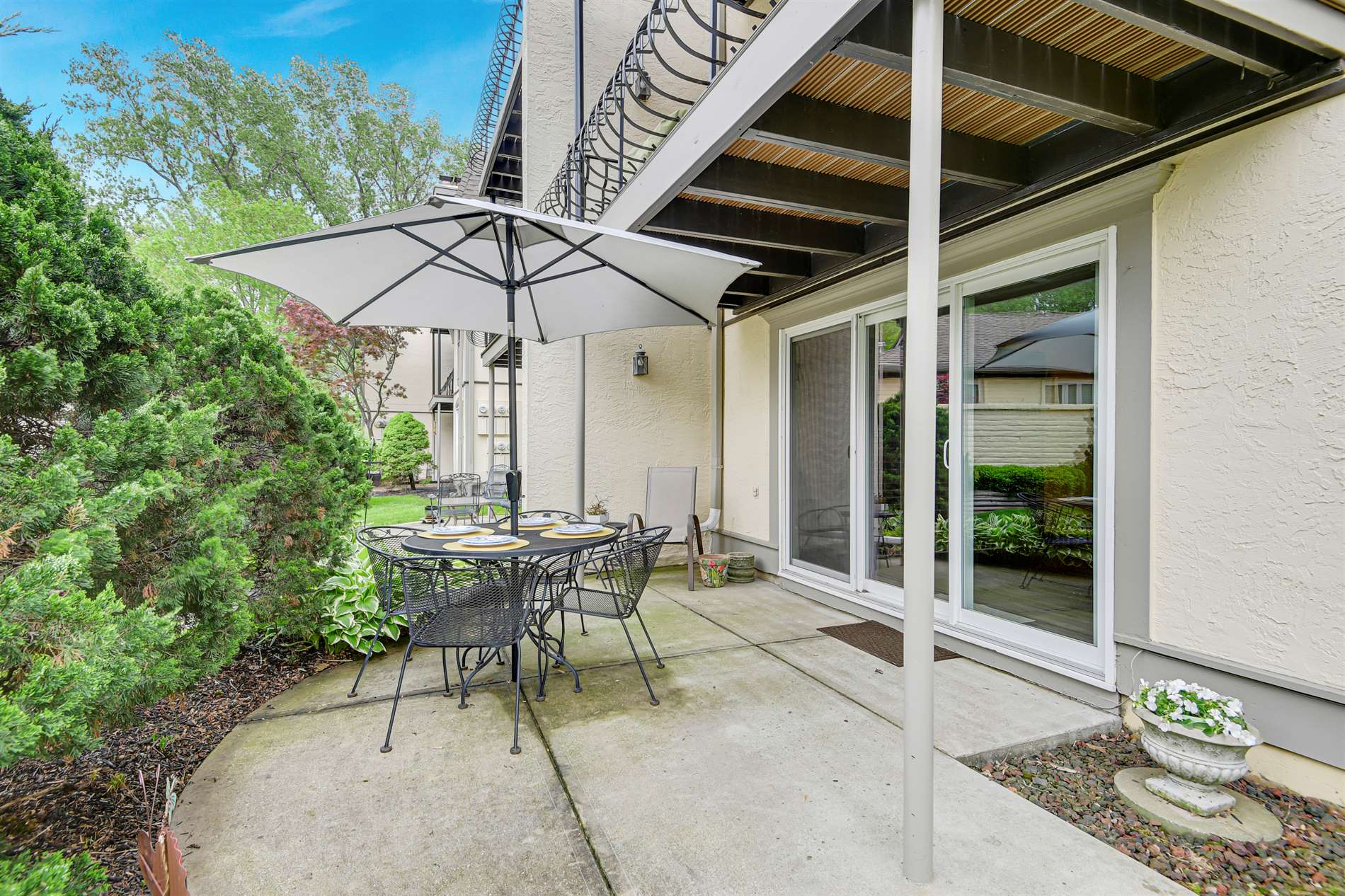 6638 W 109th Street, Unit #B, Overland Park, KS 66211