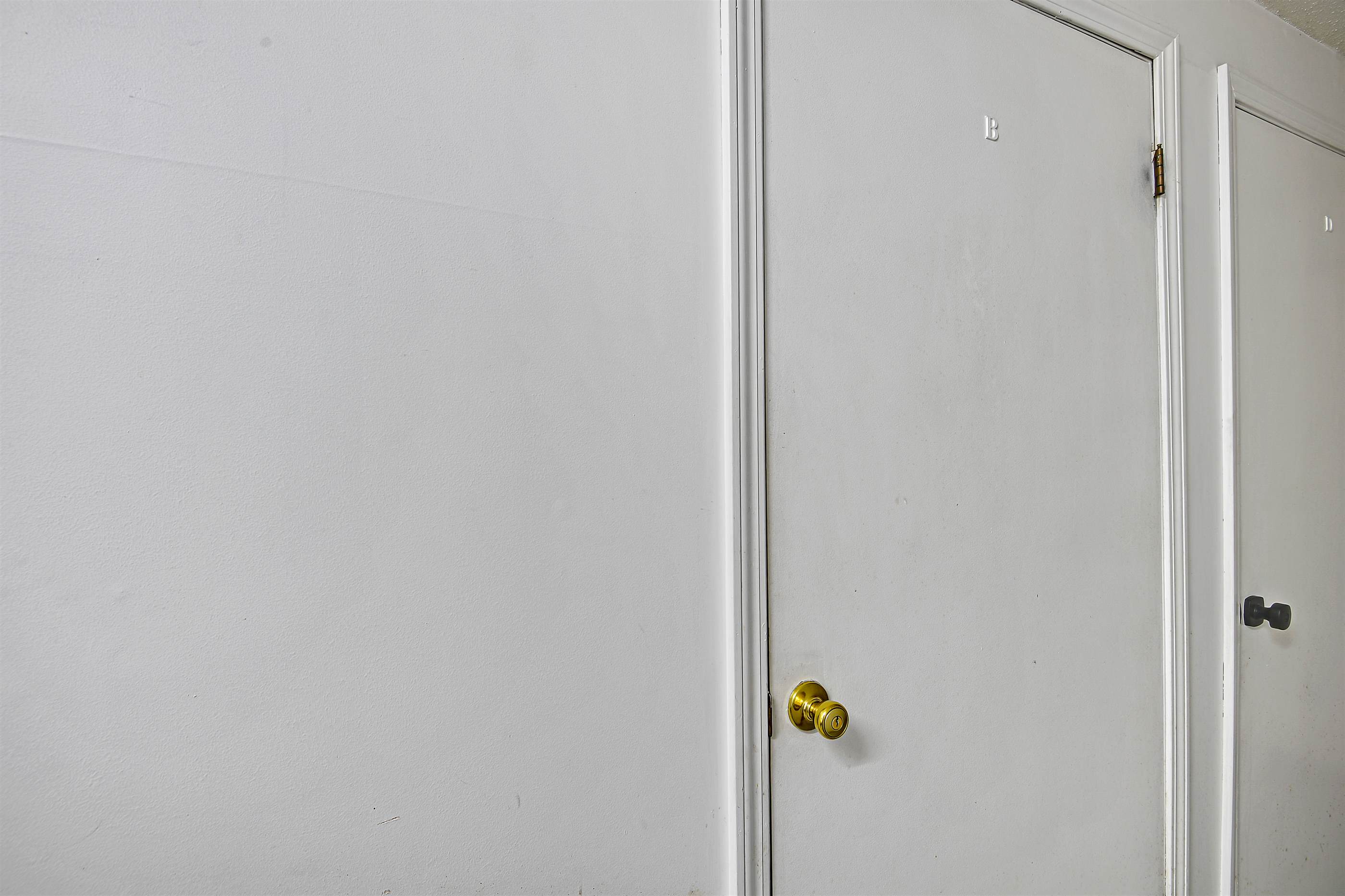 6638 W 109th Street, Unit #B, Overland Park, KS 66211