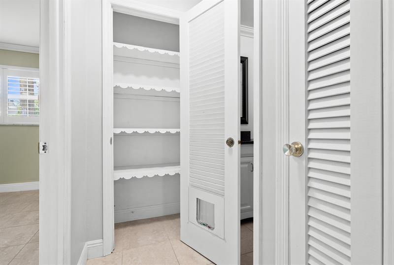 2500 NE 9th St 308, #308, Fort Lauderdale, FL 33304