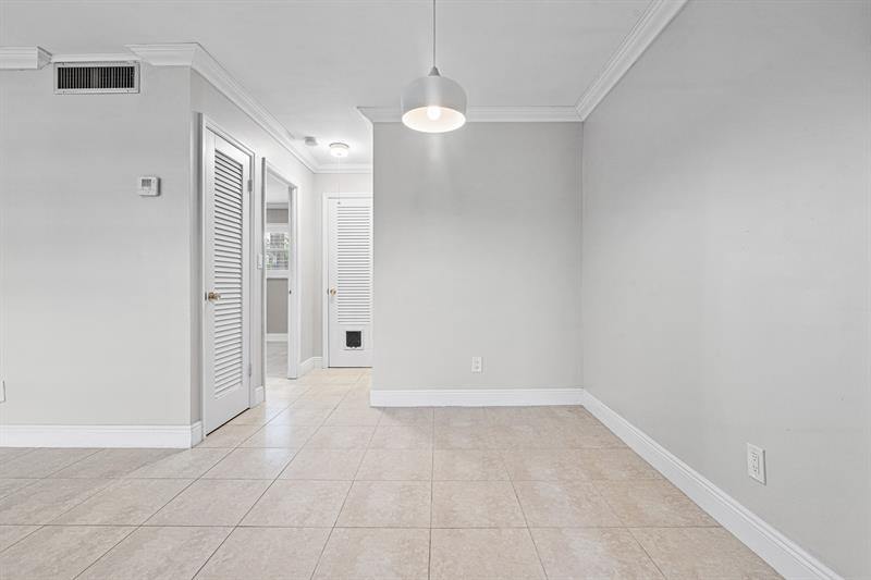 2500 NE 9th St 308, #308, Fort Lauderdale, FL 33304