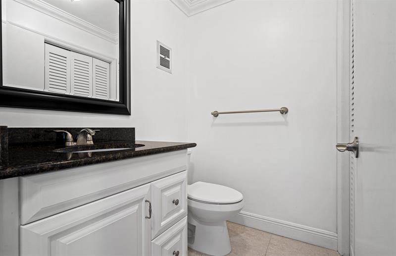 2500 NE 9th St 308, #308, Fort Lauderdale, FL 33304