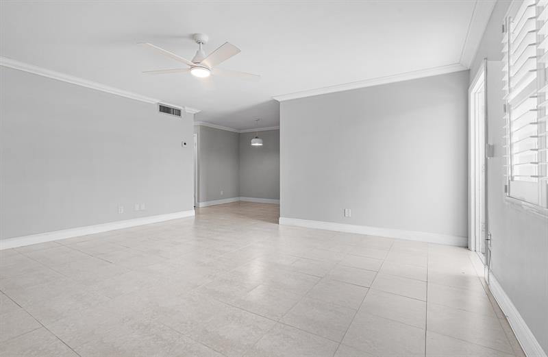 2500 NE 9th St 308, #308, Fort Lauderdale, FL 33304