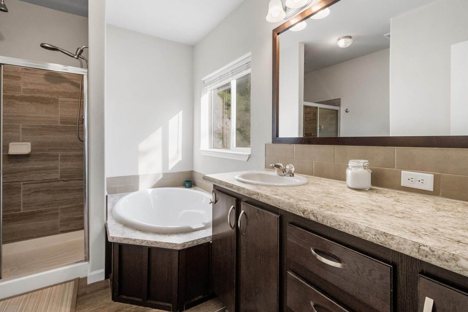 283 and 275 Boon Road, Somers, MT 59932