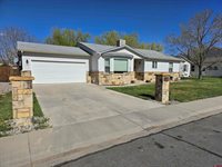 1957 Sara E Lane, Montrose, CO 81401