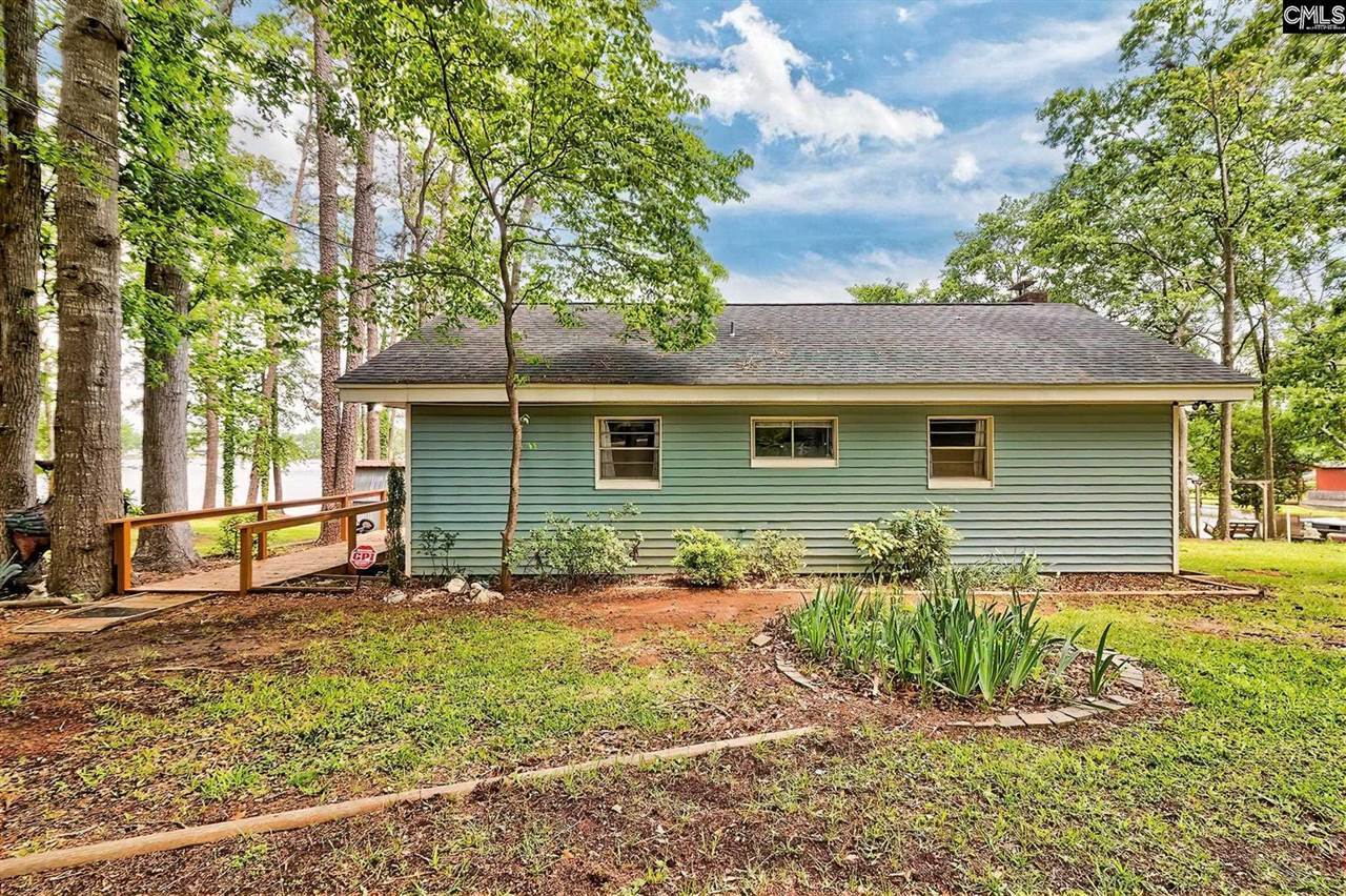 222 Watkins Point, Batesburg, SC 29006