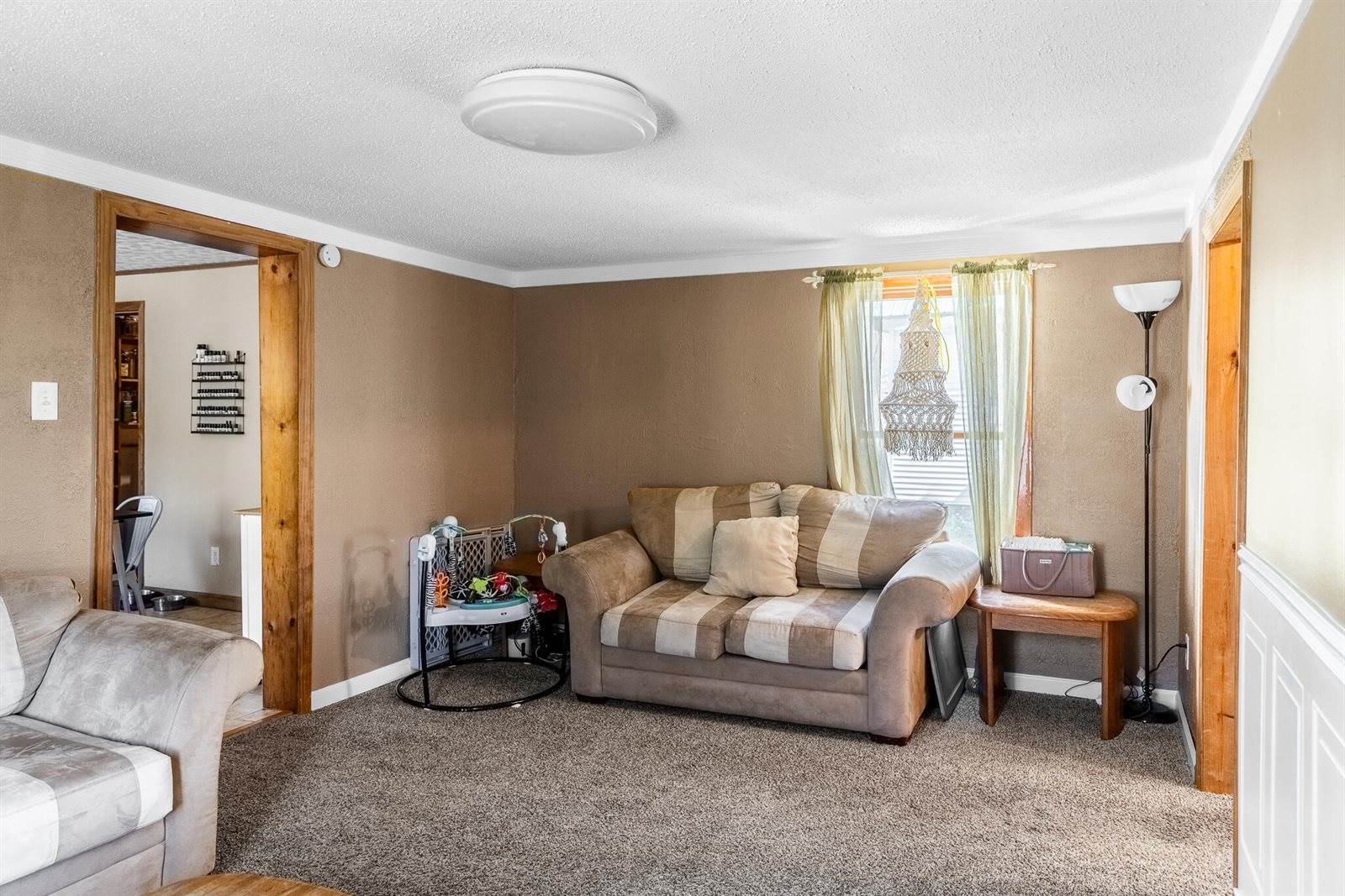 103 Margin Street, Orono, ME 04473