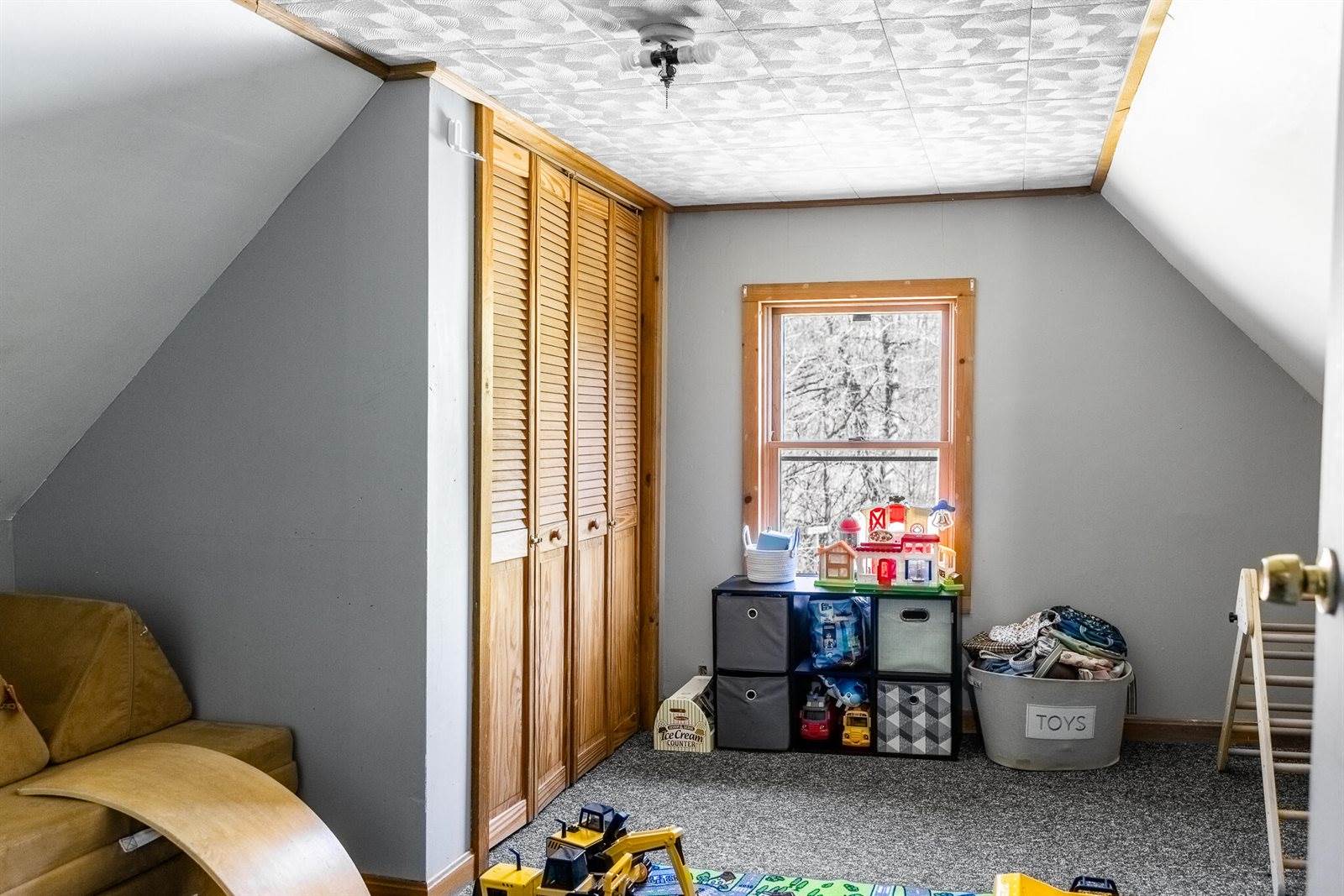 103 Margin Street, Orono, ME 04473