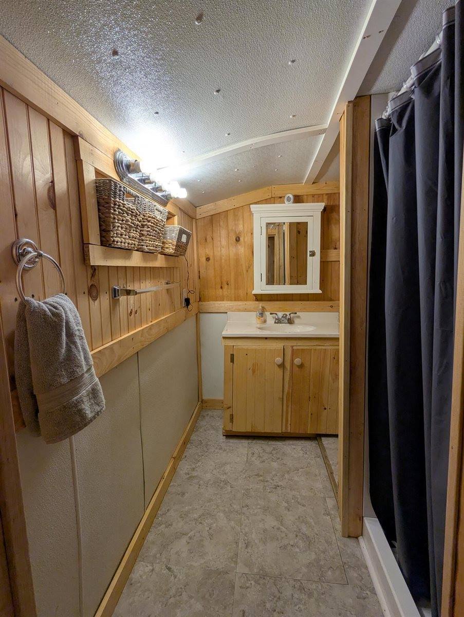 4 Gibson Court, Fairfield, ME 04937