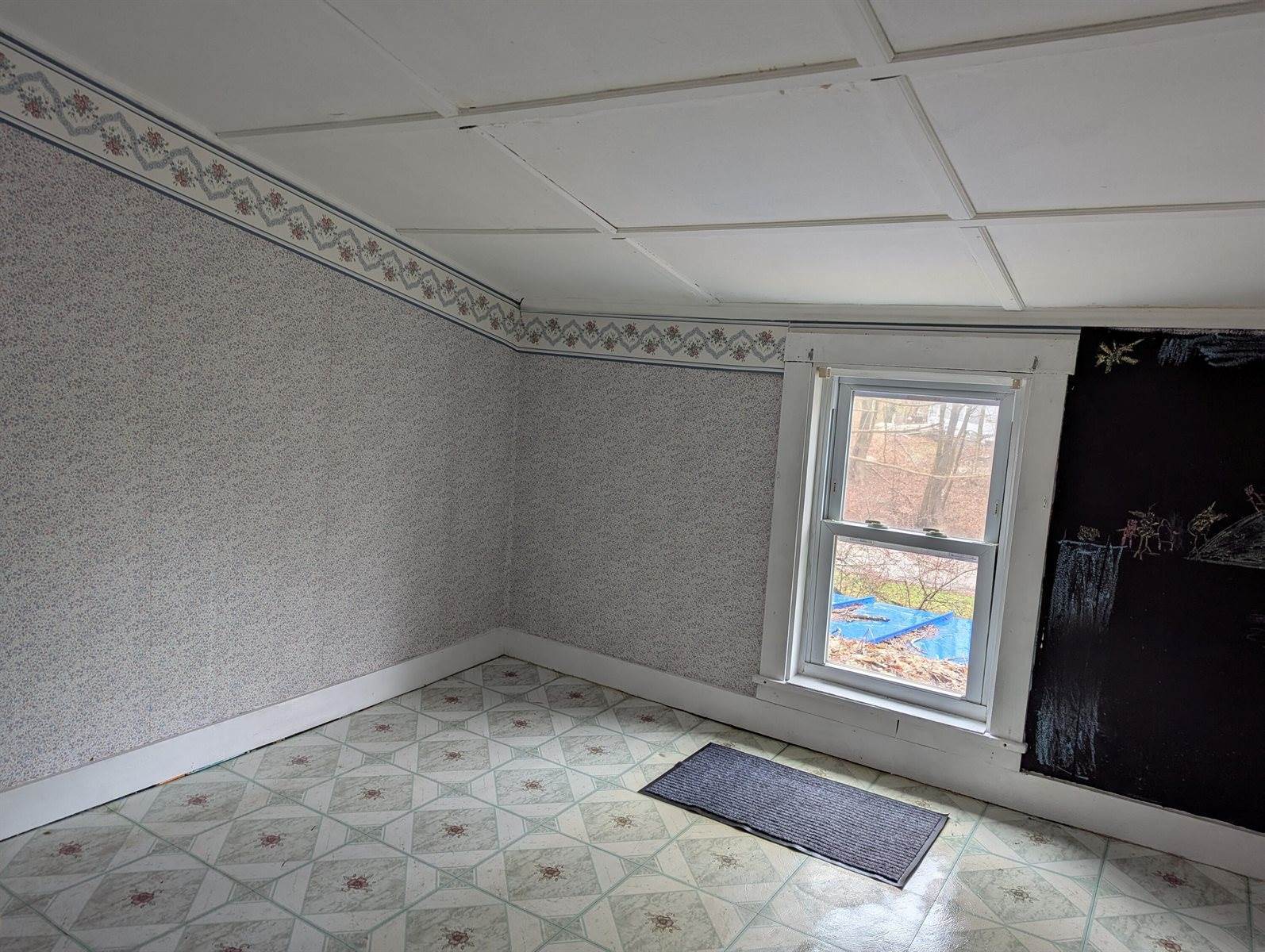 4 Gibson Court, Fairfield, ME 04937