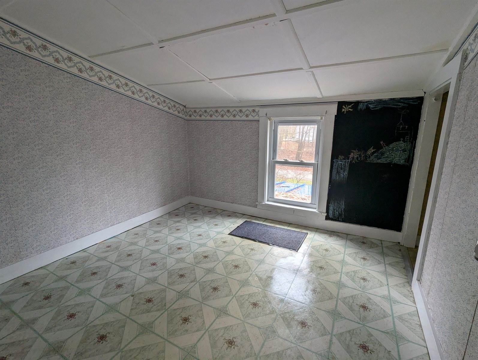 4 Gibson Court, Fairfield, ME 04937