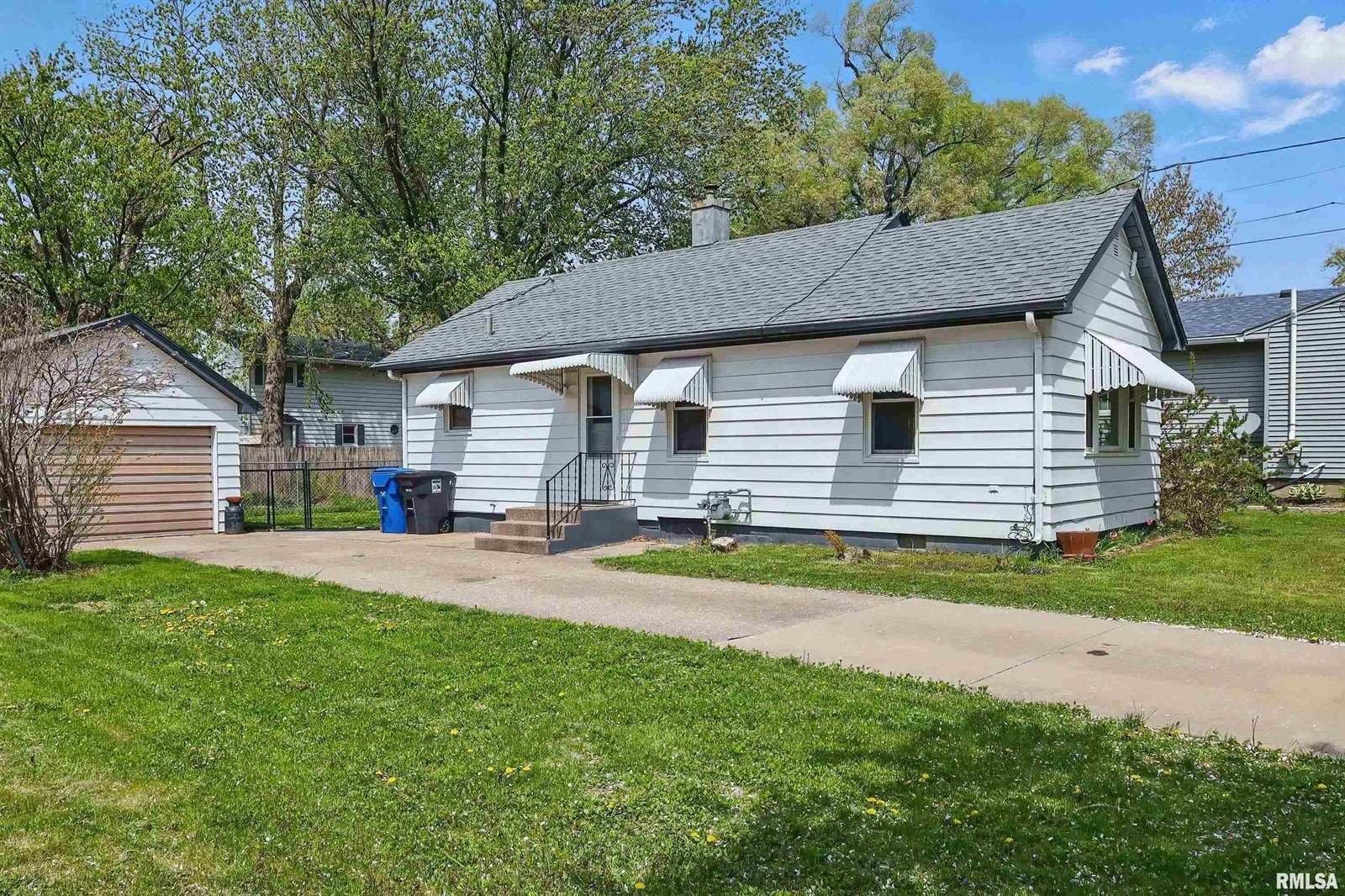 3303 40TH Street, Moline, IL 61265