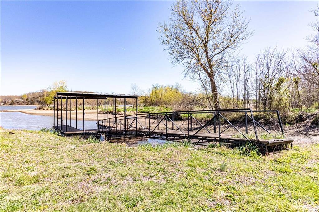 28572 Ochre Street, Warsaw, MO 65355