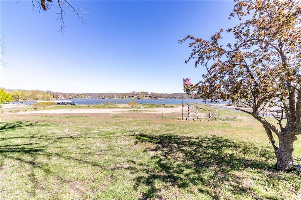 28572 Ochre Street, Warsaw, MO 65355