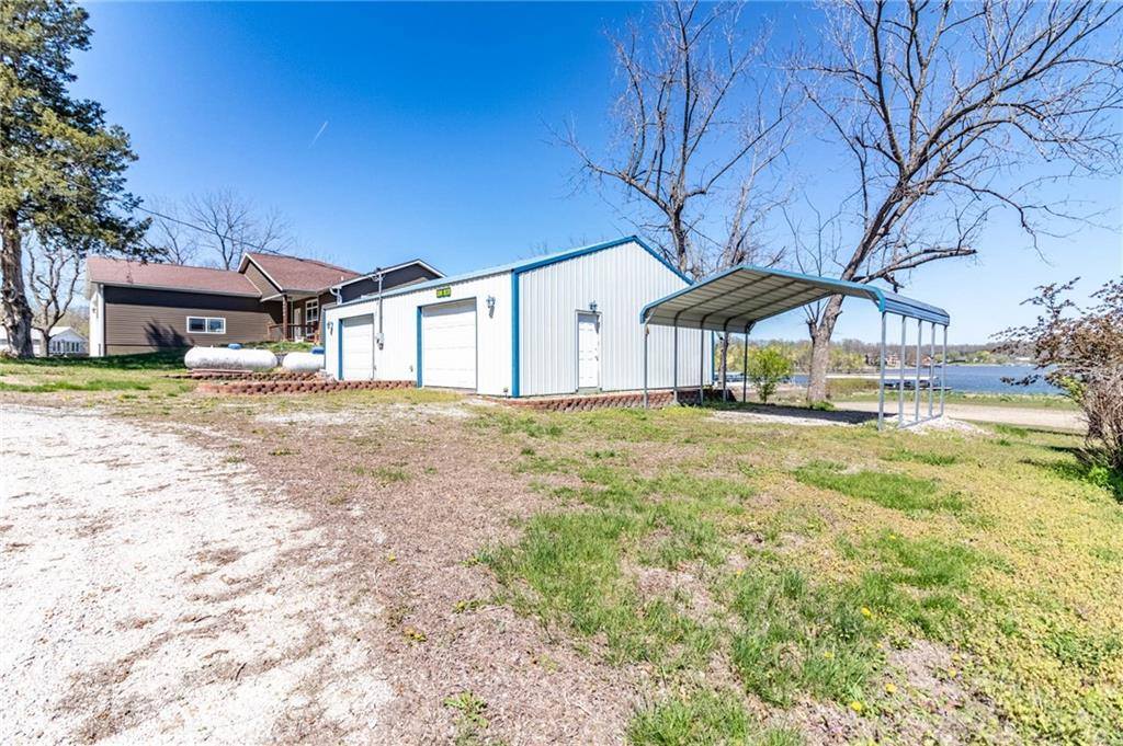 28572 Ochre Street, Warsaw, MO 65355