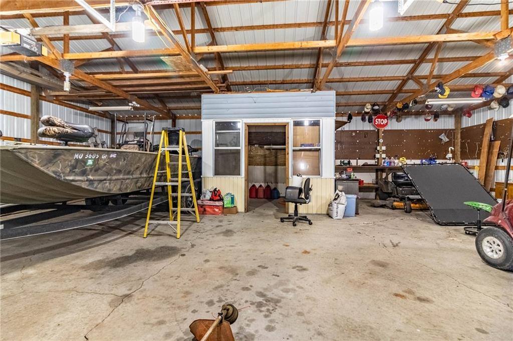 28572 Ochre Street, Warsaw, MO 65355