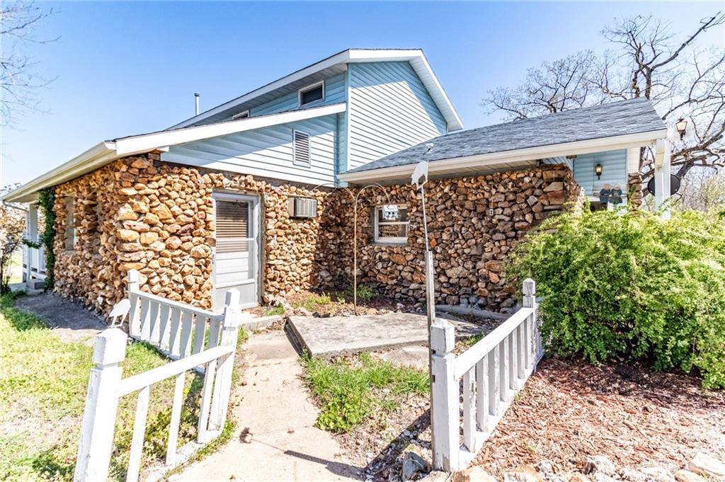 28572 Ochre Street, Warsaw, MO 65355