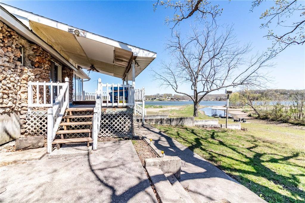 28572 Ochre Street, Warsaw, MO 65355