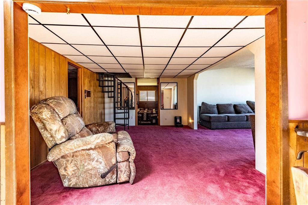 28572 Ochre Street, Warsaw, MO 65355