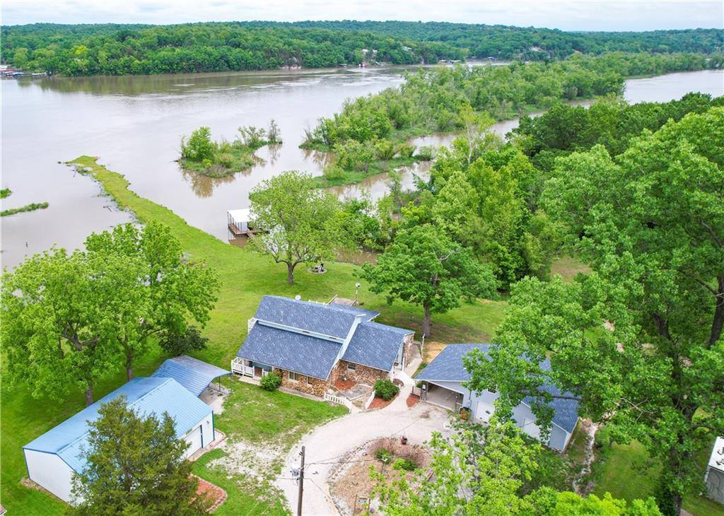 28572 Ochre Street, Warsaw, MO 65355