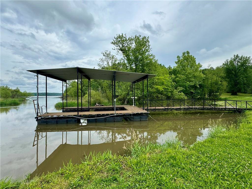 28572 Ochre Street, Warsaw, MO 65355