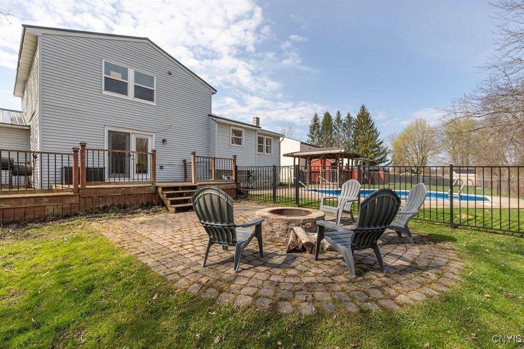 5072 Hackberry Lane, Clay, NY 13041