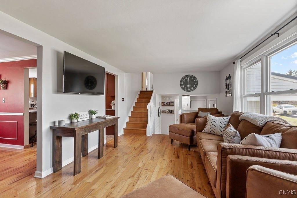 5072 Hackberry Lane, Clay, NY 13041