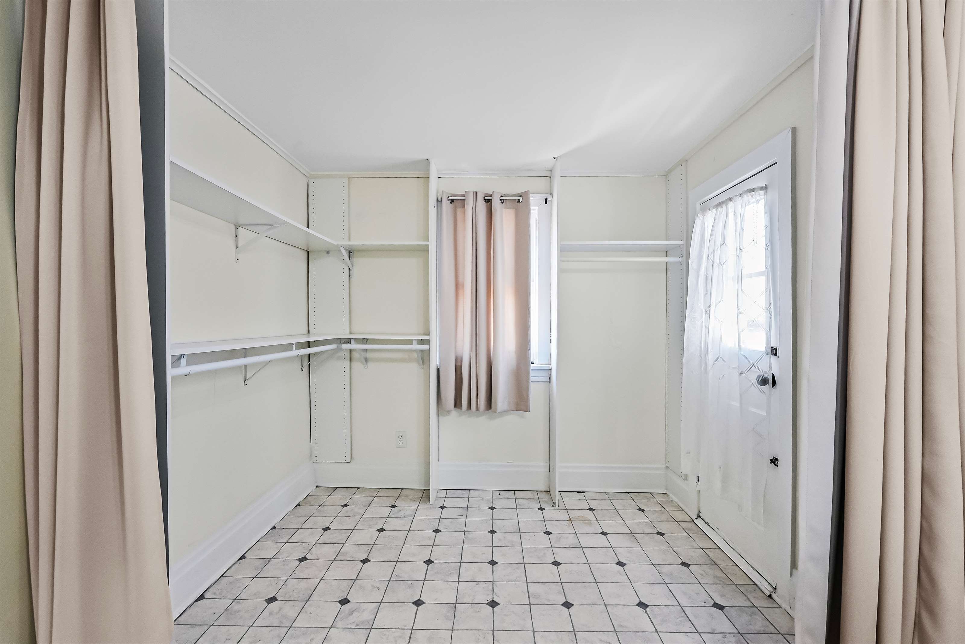 1948 Manada Street, Harrisburg, PA 17104