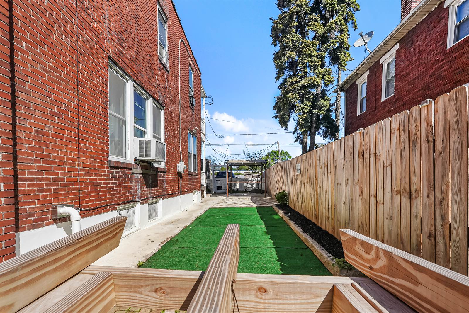 1948 Manada Street, Harrisburg, PA 17104