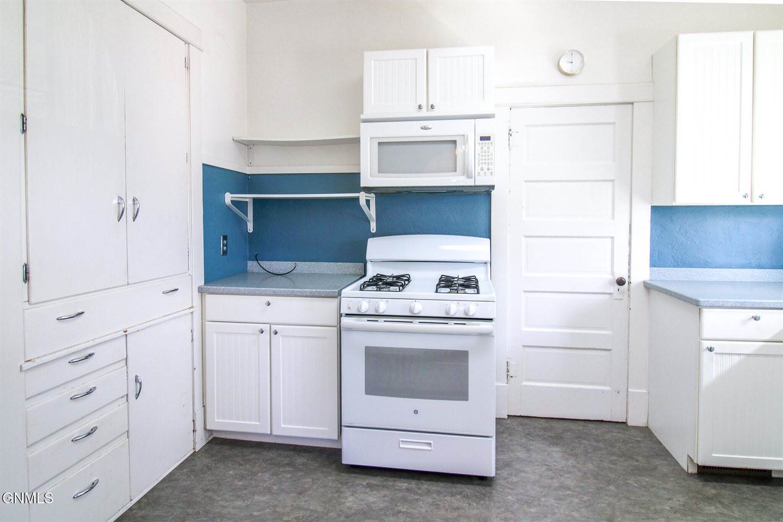 803 N 11th Street, Bismarck, ND 58501