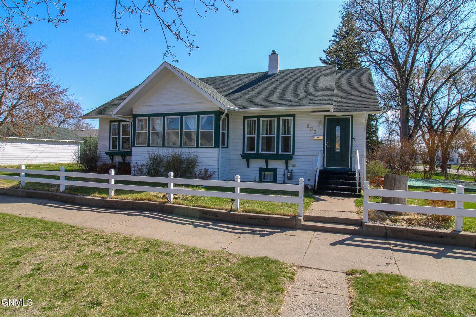 803 N 11th Street, Bismarck, ND 58501