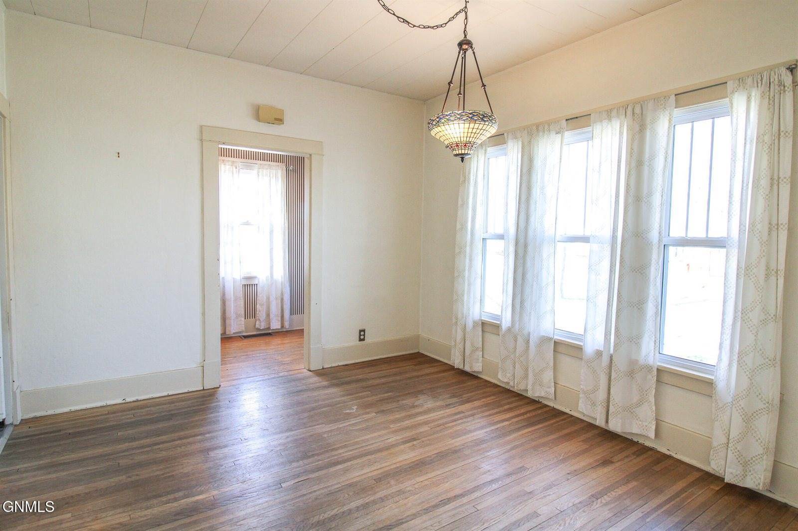 803 N 11th Street, Bismarck, ND 58501