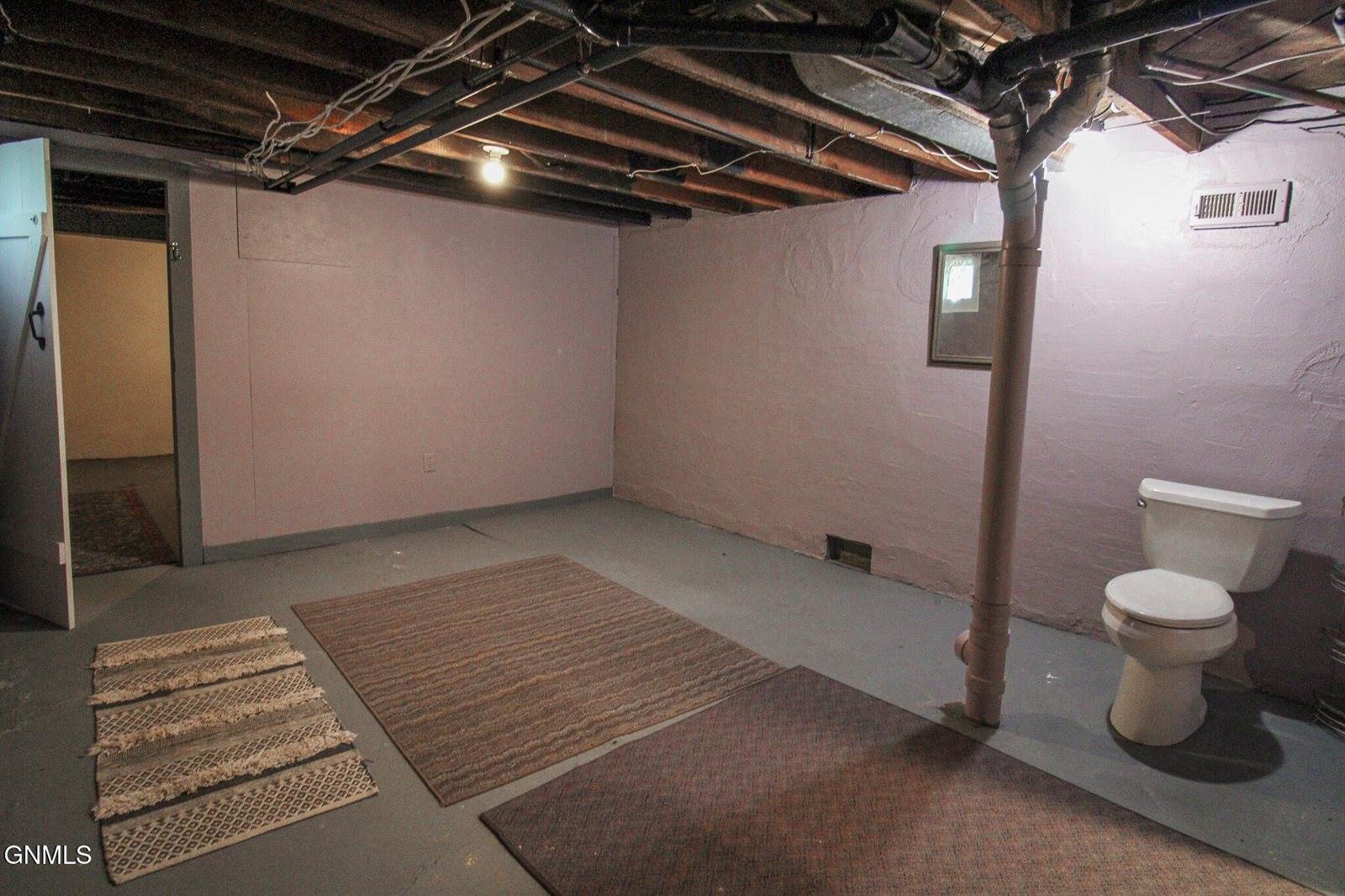 803 N 11th Street, Bismarck, ND 58501